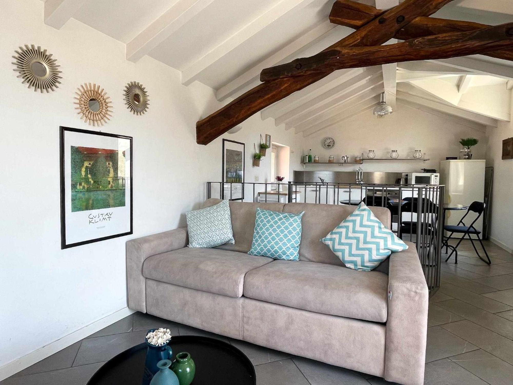 Apartment Skyway With Private View Terrace